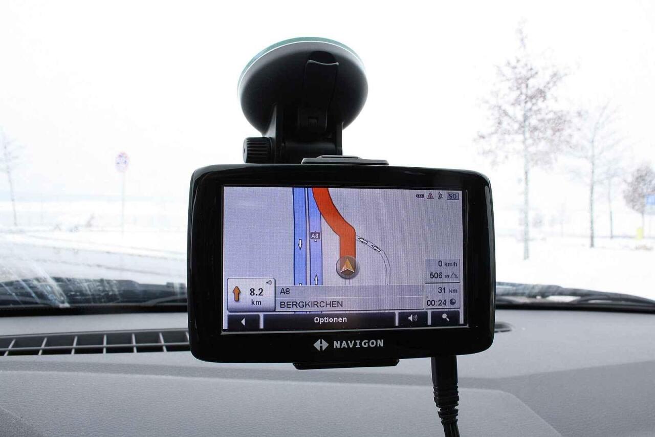 Fotka článku - Řidiči napříč ČR to netuší, ale mohou dostat hravě pokutu i za navigaci v autě