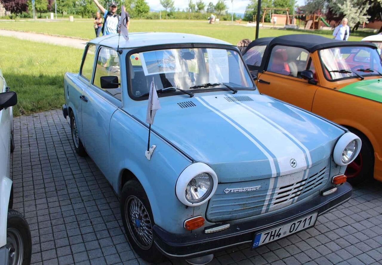 Fotka článku - Modrý unikát s řeckou stopou. Tento Trabant zná jen málokdo