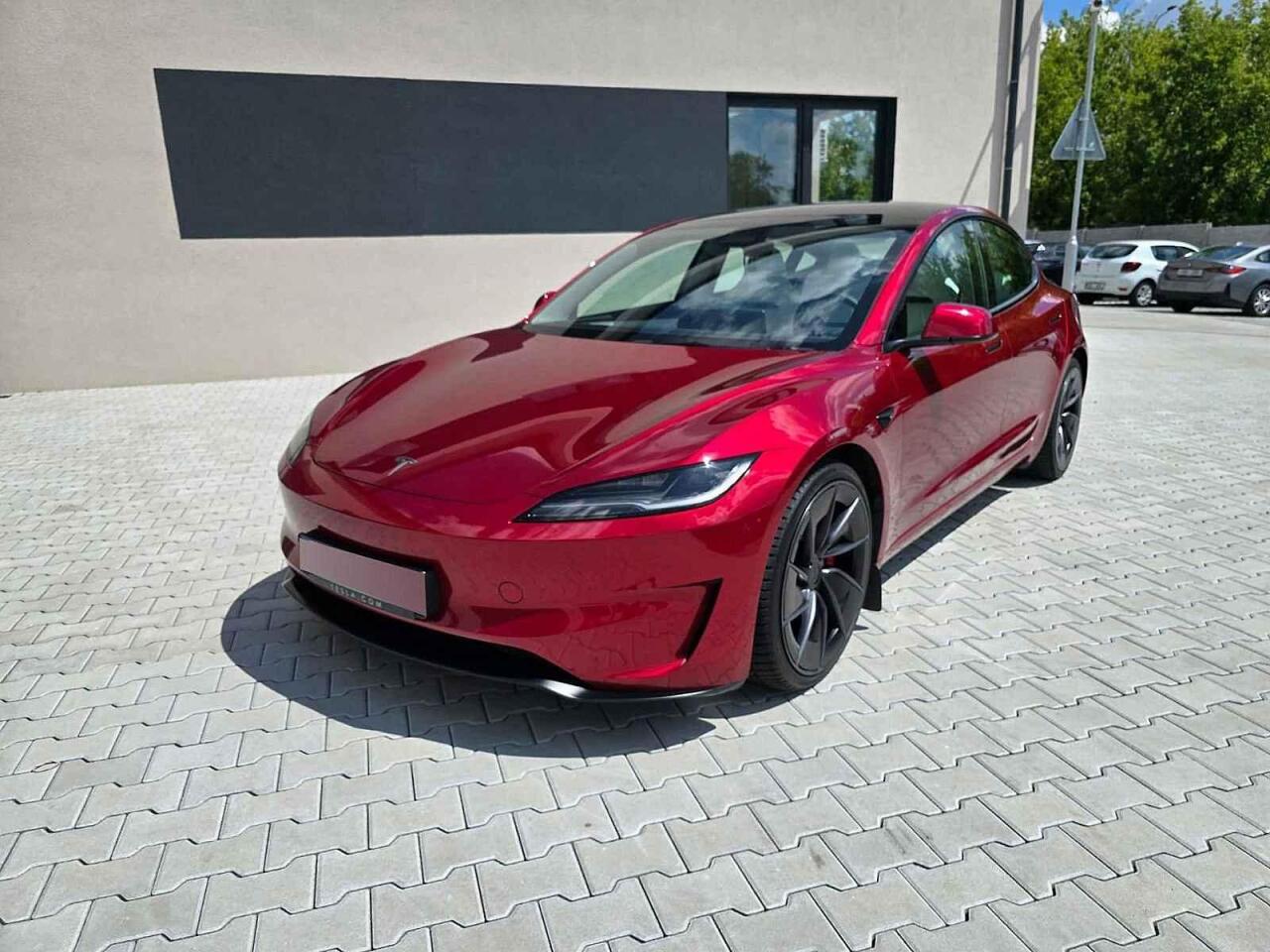 Fotka článku - Ojetá Tesla už není nedostupný sen. Prozkoumali jsme nabídku i ceny v bazarech
