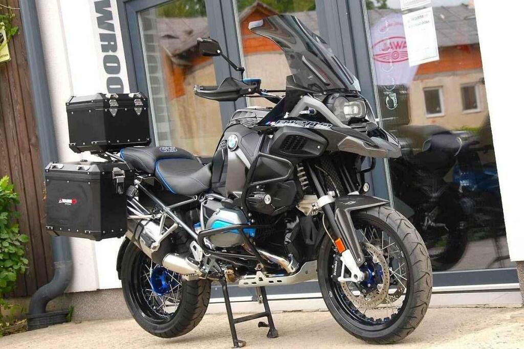 Fotka článku - Velké dobrodružství za méně peněz? Tyto ojeté cestovní motorky mají co nabídnout
