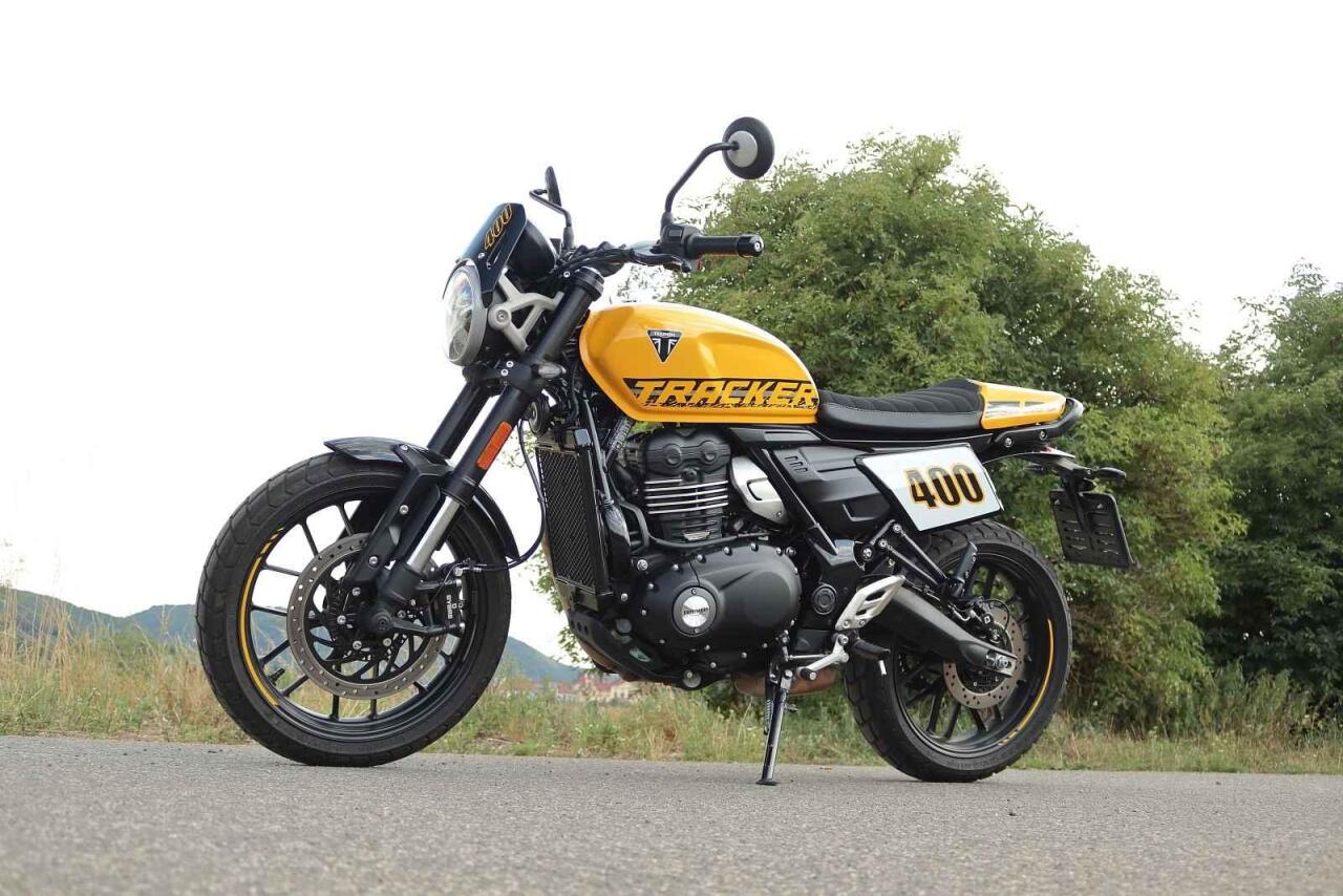 Fotka článku - Zábava na plný plyn: Triumph Tracker 400 je čirá radost v kompaktním balení