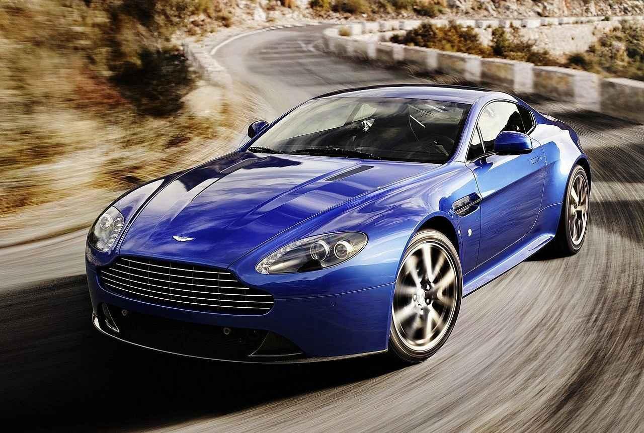 Fotka článku - Nejlevnější ojeté supersporty: Za cenu škodovky můžete mít auta s nádhernou V8