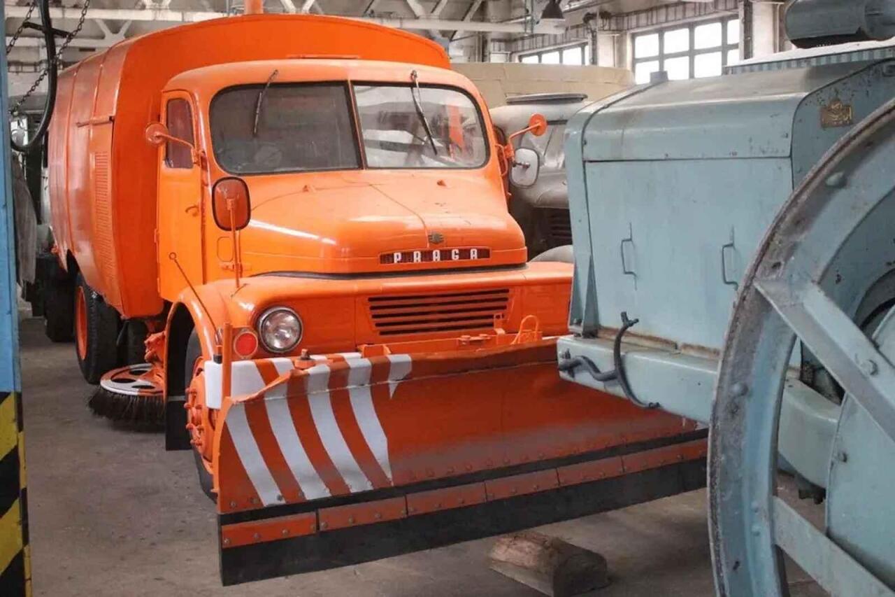 Fotka článku - Zapomenutý sourozenec legendární Pragy V3S slaví 70 let. Uvezl až šest tun