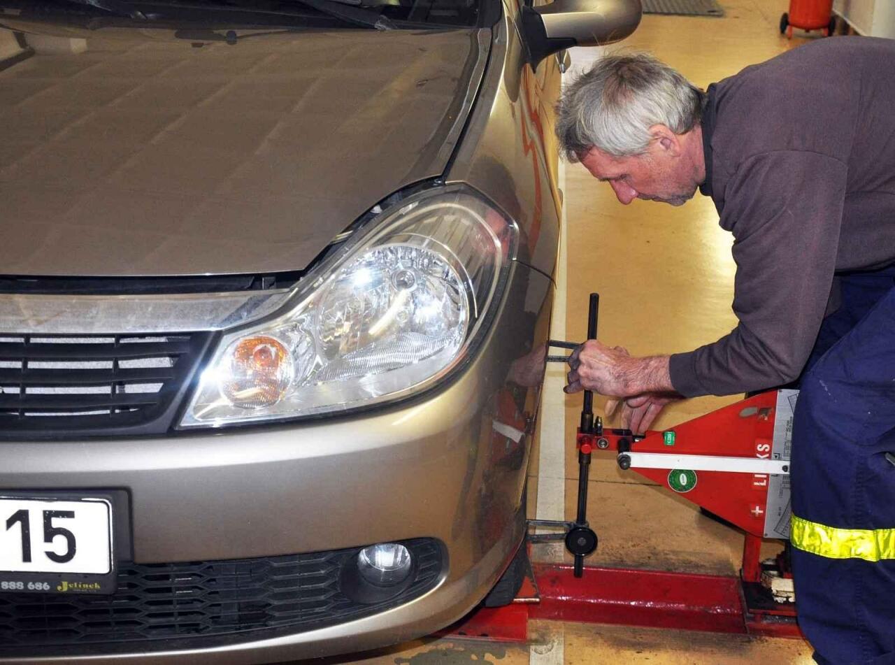 Fotka článku - Devět nejčastější důvodů, proč auta v ČR neprojdou technickou kontrolou