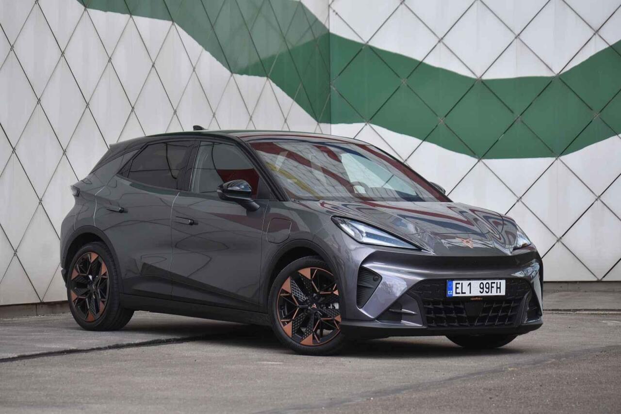 Fotka článku - Test Cupra Raval: Temperamentu a stylu má dost, jak je na tom s praktičností?