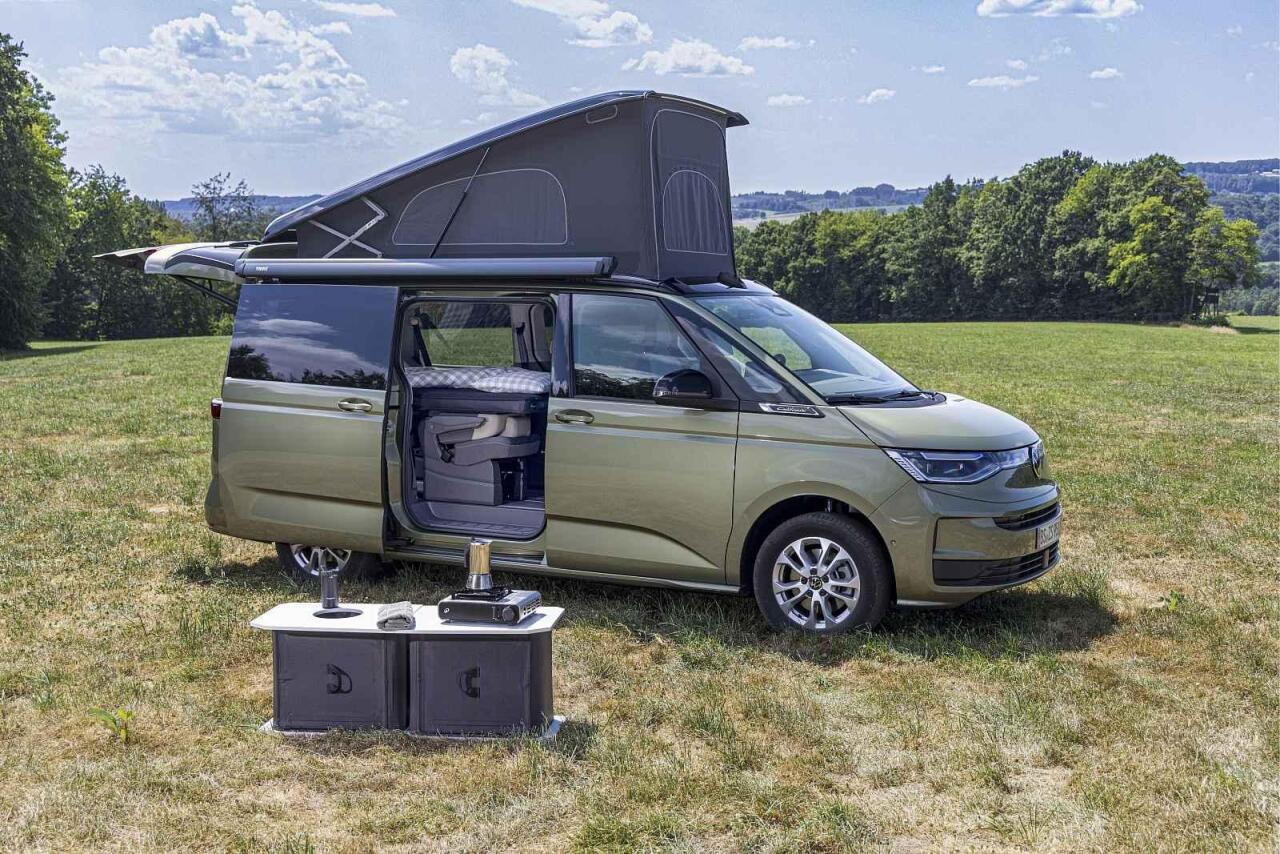 Fotka článku - Konec manipulace s těžkými věcmi: Nábytek do VW California si nafouknete