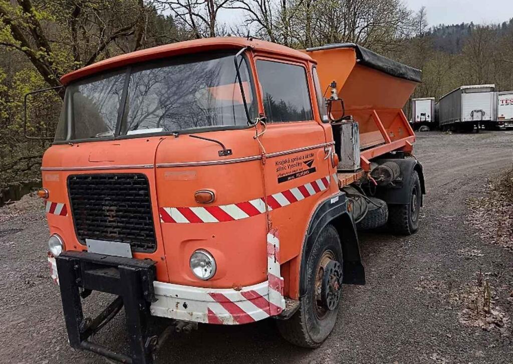 Fotka článku - LIAZ Škoda 706 MTSP 4×4 – poctivý československý sypač