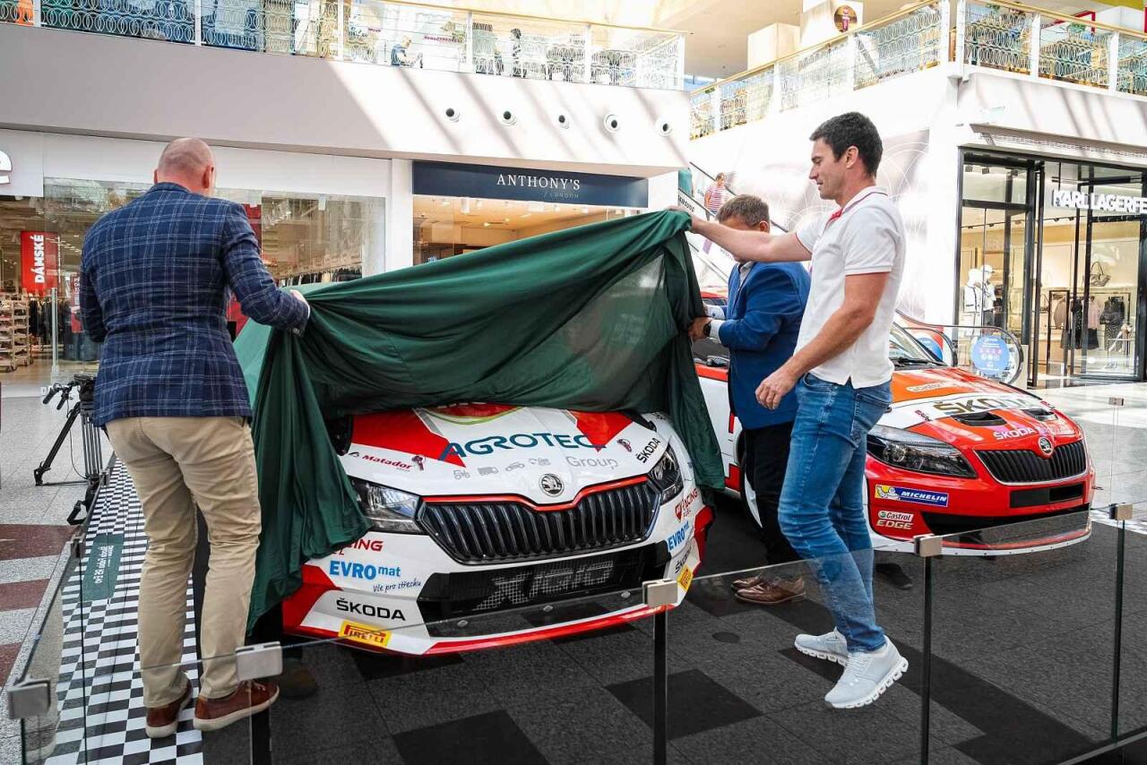 Fotka článku - Škoda slaví 125 let motorsportu. V Olympii Brno vystavuje vzácné závodní vozy