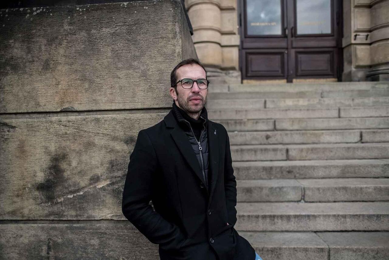 Fotka článku - Dvě britská monstra v garáži: Radek Štěpánek se pochlubil se svými auty