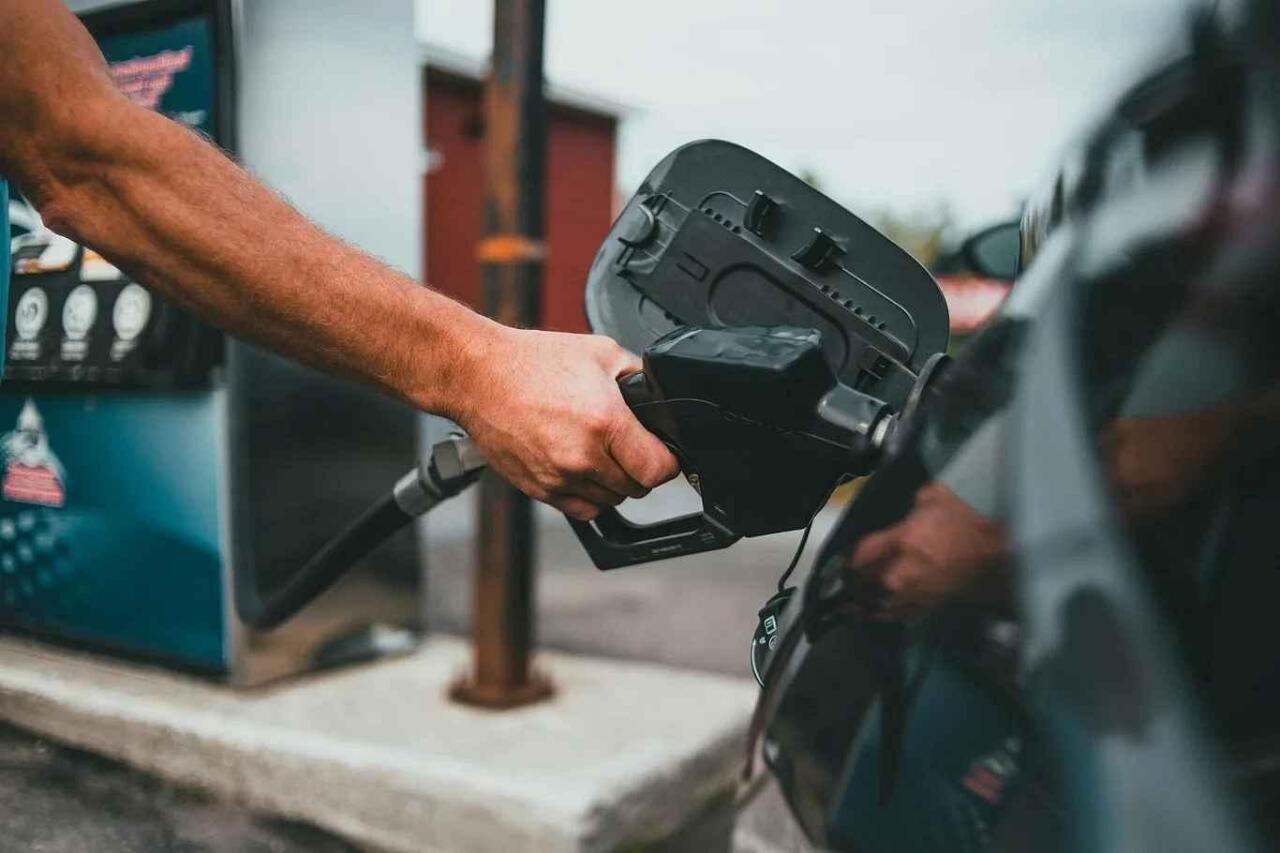 Fotka článku - Různé osudy dieselů v Evropě: Maďarsko řidičům přidá peníze, Itálie je omezuje