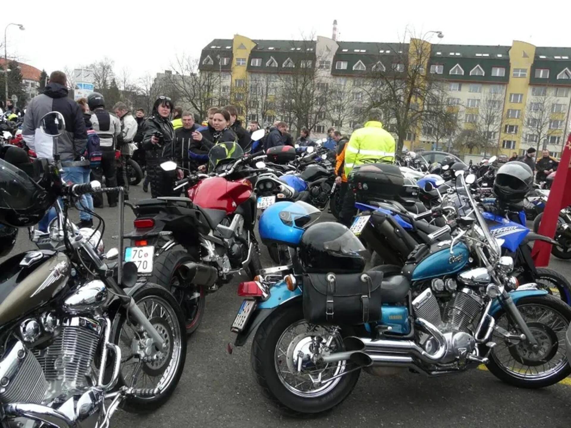 Fotka článku - Auto-moto akce: sezóna neodvratně končí, ale motorky ještě závodí