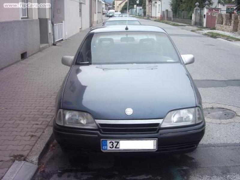 ZKUŠENOSTI UŽIVATELE: Opel Omega A 2.0i