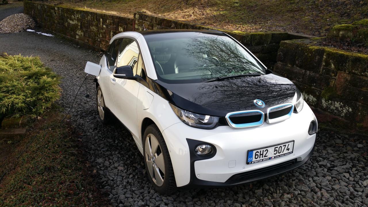 ZKUŠENOSTI UŽIVATELE: BMW i3 BEV