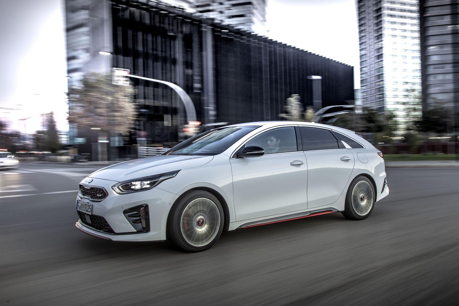 Fotka článku - Kia Ceed 1.6 T-GDI GT: koupit starší kus s nejsilnějším motorem?