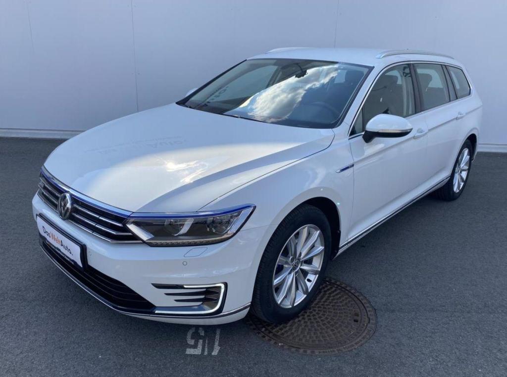 Fotka článku - VW Passat B8: koupit výkonnější verzi motoru 2.0 TDI?
