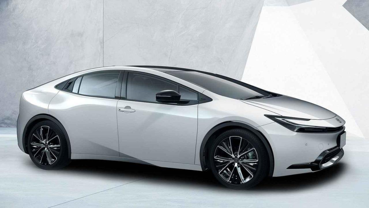 Toyota Prius (2023)