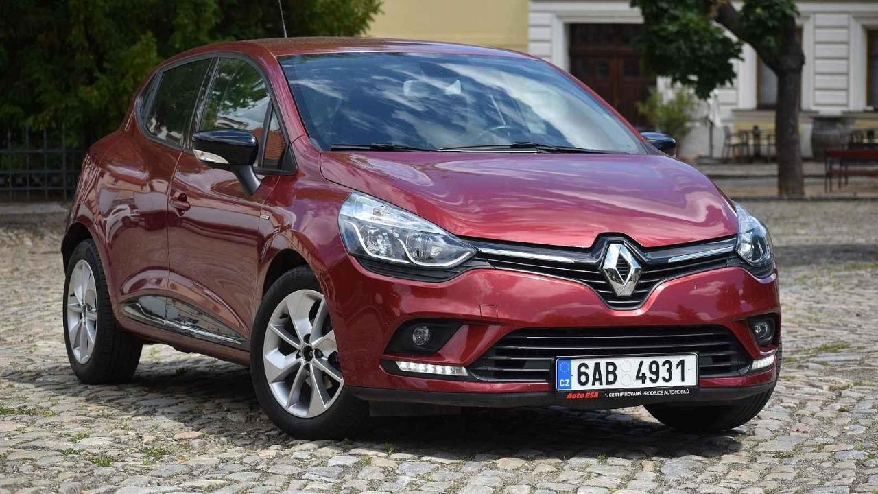 Renault Clio je vhodným společníkem pro mladší i starší páry