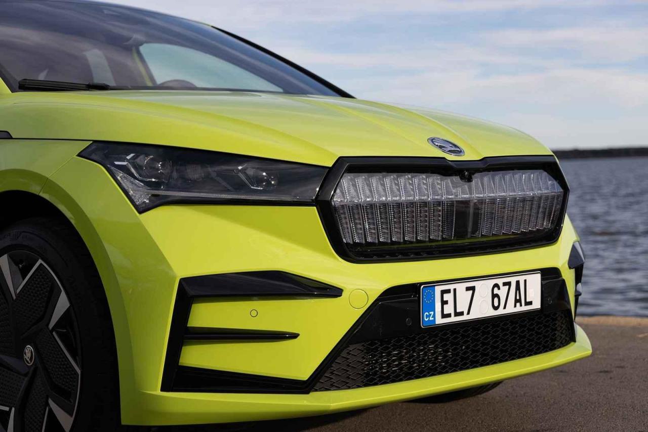 Fotka článku - Škoda Enyaq Coupé RS, Volkswagen ID.5 GTX, nebo Ford Mustang Mach-E: který čtyřletý elektromobil vybrat?