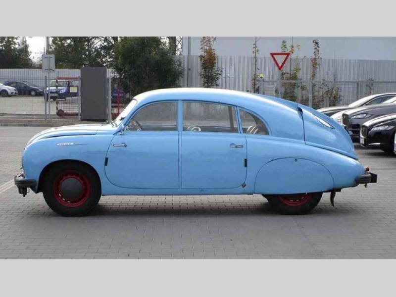 Tatra 600 Tatraplan.