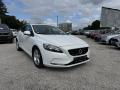Volvo V40 2.0i 90 KW 1.Majitel