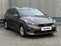 Kia Ceed 1.4 T-GDI, �R, servis.kniha