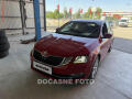 �koda Octavia 2.0 TDi, 1.maj,�R, LED