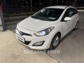 Hyundai i30 1.6, �R, AC, v�h�ev sed