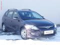 Hyundai i30 1.4i, R, AC, park.asist