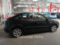 Ford Focus 2.0 i, AC, v�h�ev sed