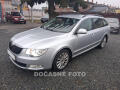 �koda Superb 2.0 TDi, �R, bixen, autoAC