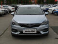 Opel Astra 1.2 T, 2.maj,�R, AC, LED