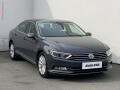 Volkswagen Passat 2.0 TDi, �R