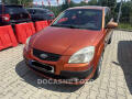 Kia Rio 1.6i, servis.kniha, AC