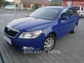 koda Octavia 1.6MPi, AC, vhev sed