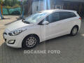 Hyundai i30 1.6i, servis.kniha