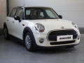 Mini Cooper 1.5i, AC, v�h�ev sed