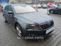 �koda Superb 2.0tdi, �R, AT, navi, LED