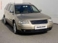 Volkswagen Passat 1.9TDi, �R, AC, xenon, navi