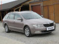 �koda Superb 2.0 TDi, �R, xenon, k��e