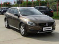 Volvo V60 2.0 D4 Cross Country, R, AT