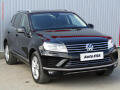Volkswagen Touareg 3.0TDi 4x4, DSG, k��e, bixen