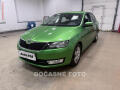�koda Rapid 1.0 TSI, AC, v�h�ev sed