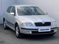 koda Octavia 1.6 MPi, Elegance, park.