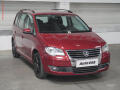 Volkswagen Touran 1.4 TSI, AC, v�h�ev sed.