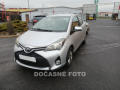 Toyota Yaris 1.3, 1.maj,R, servis.kniha