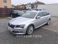 �koda Superb 2.0 TDi 4x4, �R, servis