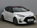 Toyota Yaris 1.5 e-CVT, 1.maj,�R, Style