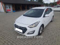 Hyundai i30 1.6, 2.maj,�R, servis.kniha