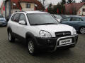 Hyundai Tucson 2.0 CRDi 4x4, �R, AC, park