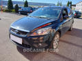 Ford Focus 1.6 i, AC, navi